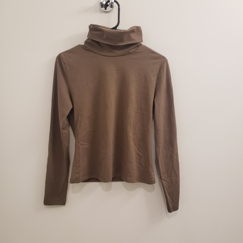 olive green turtle neck fitted long sleeve top
